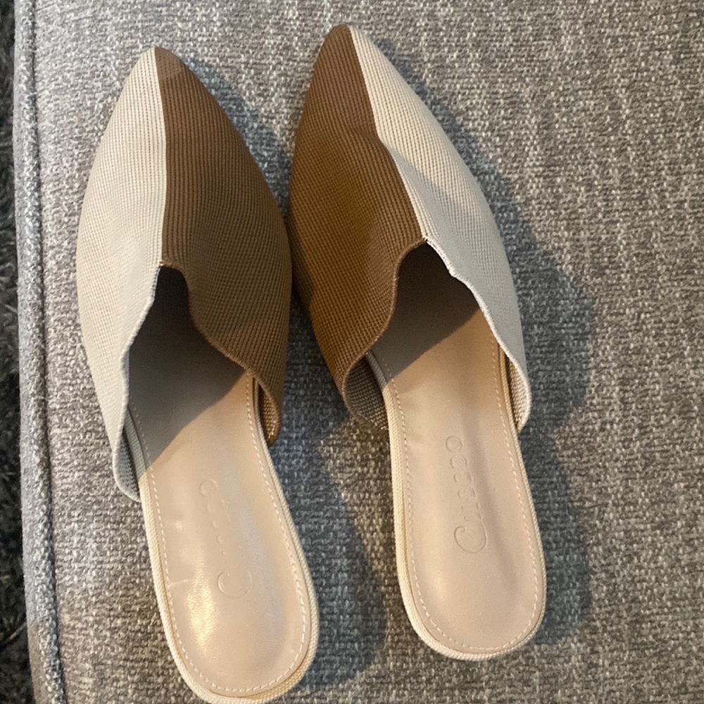 Casual Two-Tone Pointed Slip-On Flats - Brown & Cream